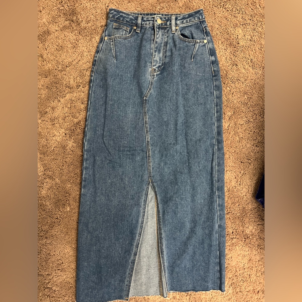 SOLD Charcoal clothing long jean skirt. Size 4